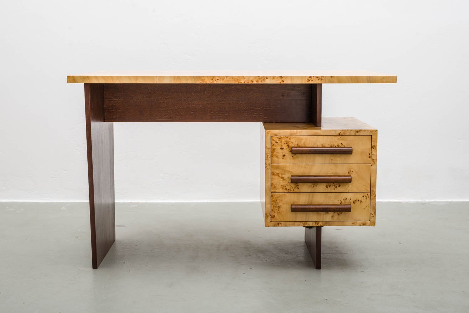 Mid Century Freestanding Desk In Veneered Birch S For Sale At - Mid Century Freestanding Desk In Veneered Birch S mid century freestanding desk in veneered birch s for sale at - mid century freestanding desk in veneered birch s