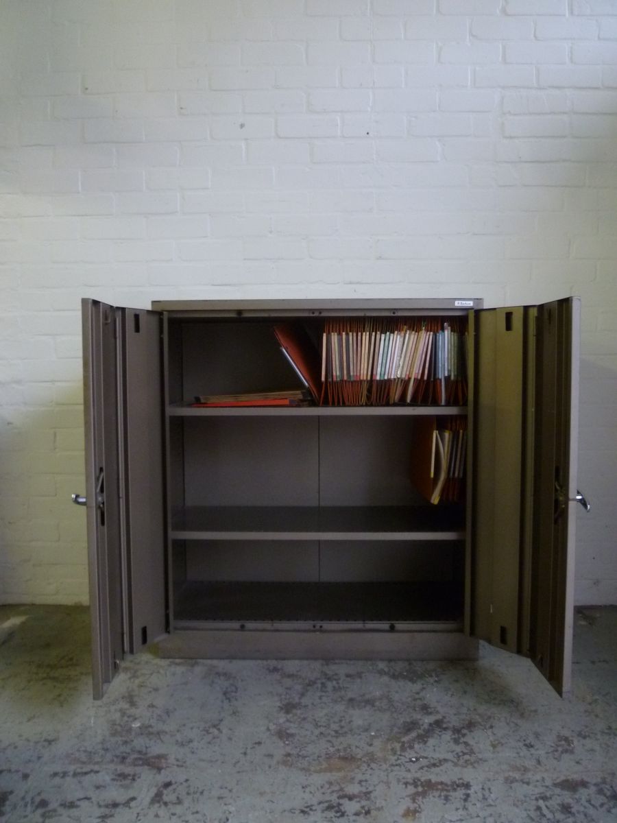 Vintage Industrial Steel French Filing 1950s for sale at Pamono