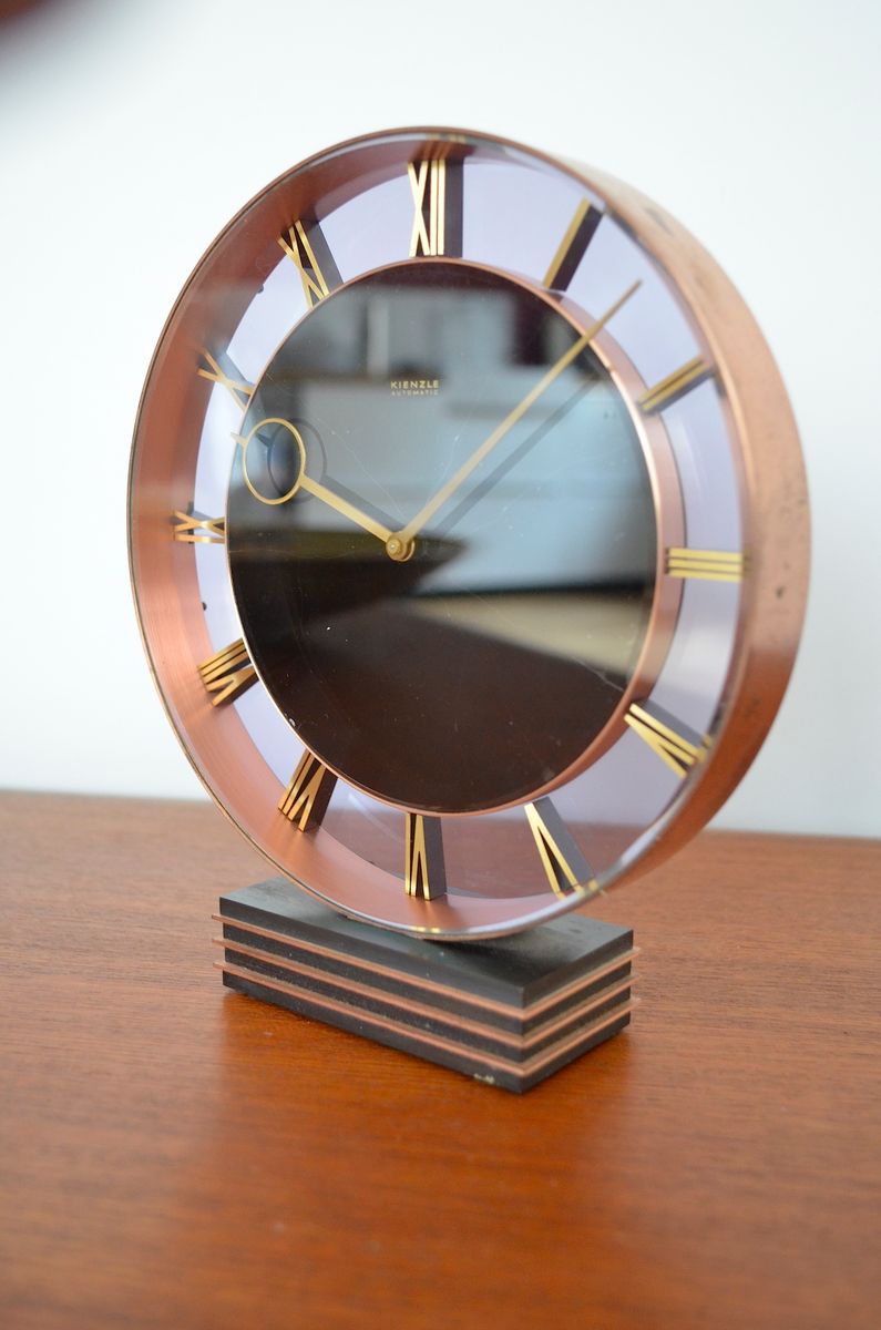 Art Deco Table Clock by Heinrich Möller for Kienzle for sale at Pamono