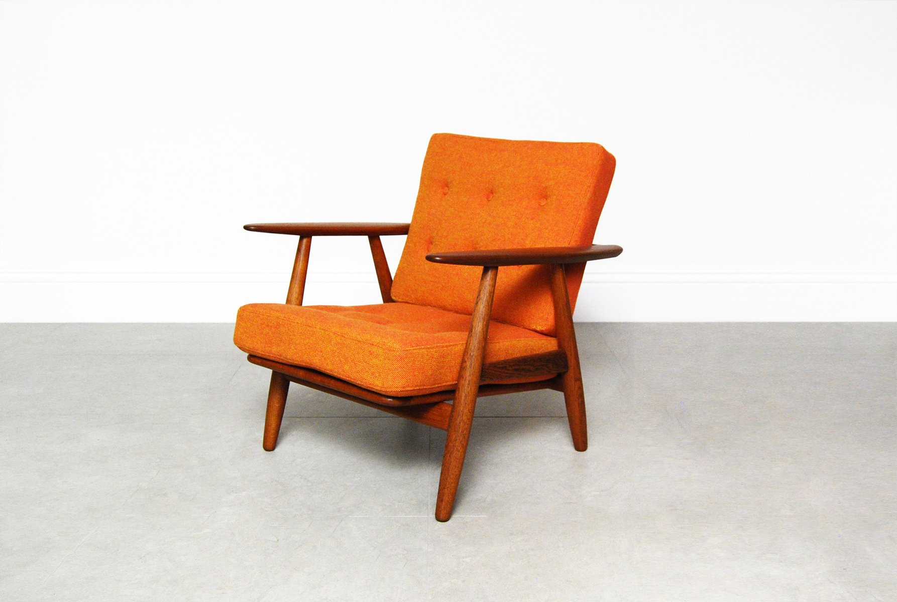 GE-240 Cigar Chair by Hans Wegner for Getama for sale at Pamono