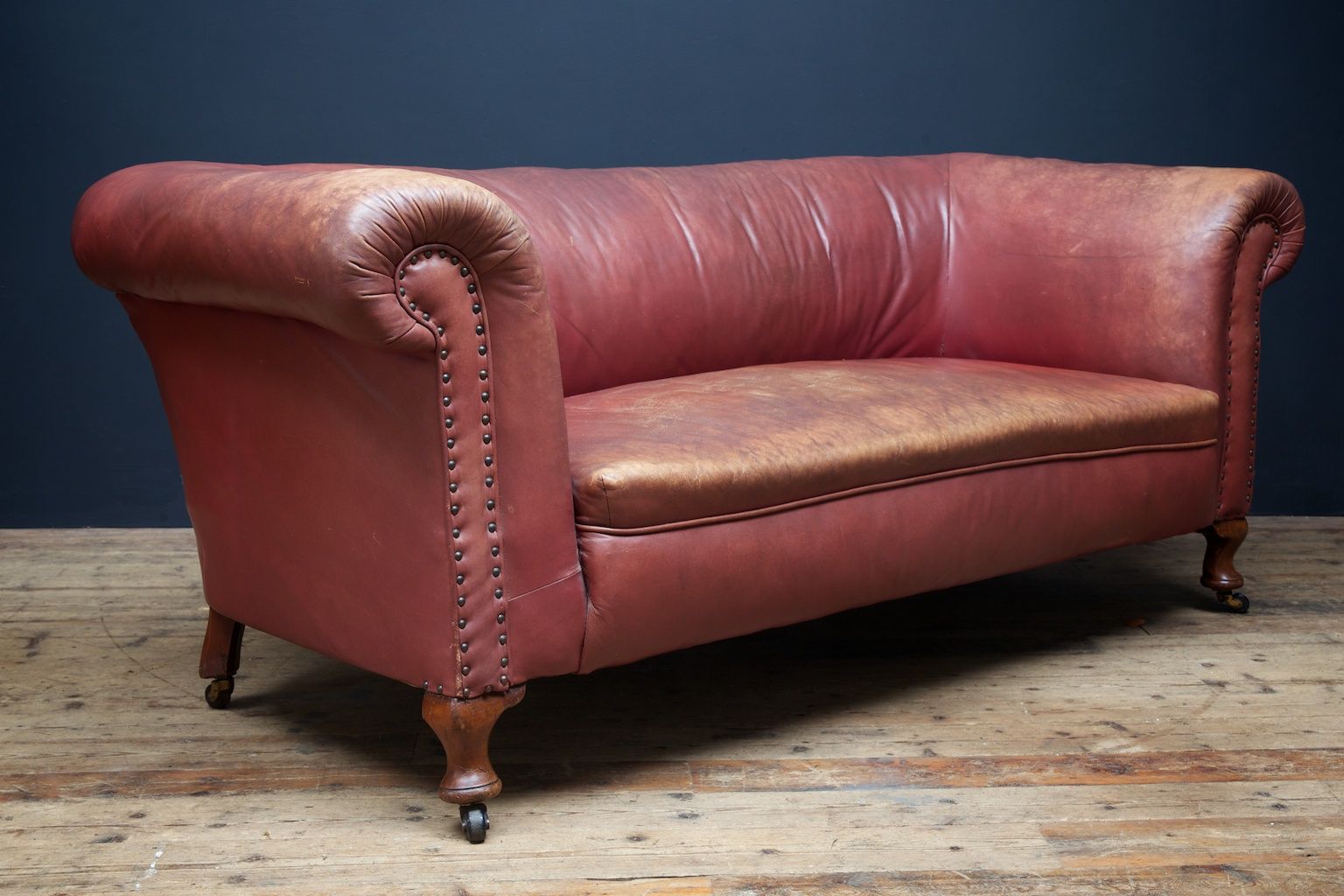 Viktorianisches sofa aus leder in rot, 1890er bei pamono kaufen Ledersofa rot