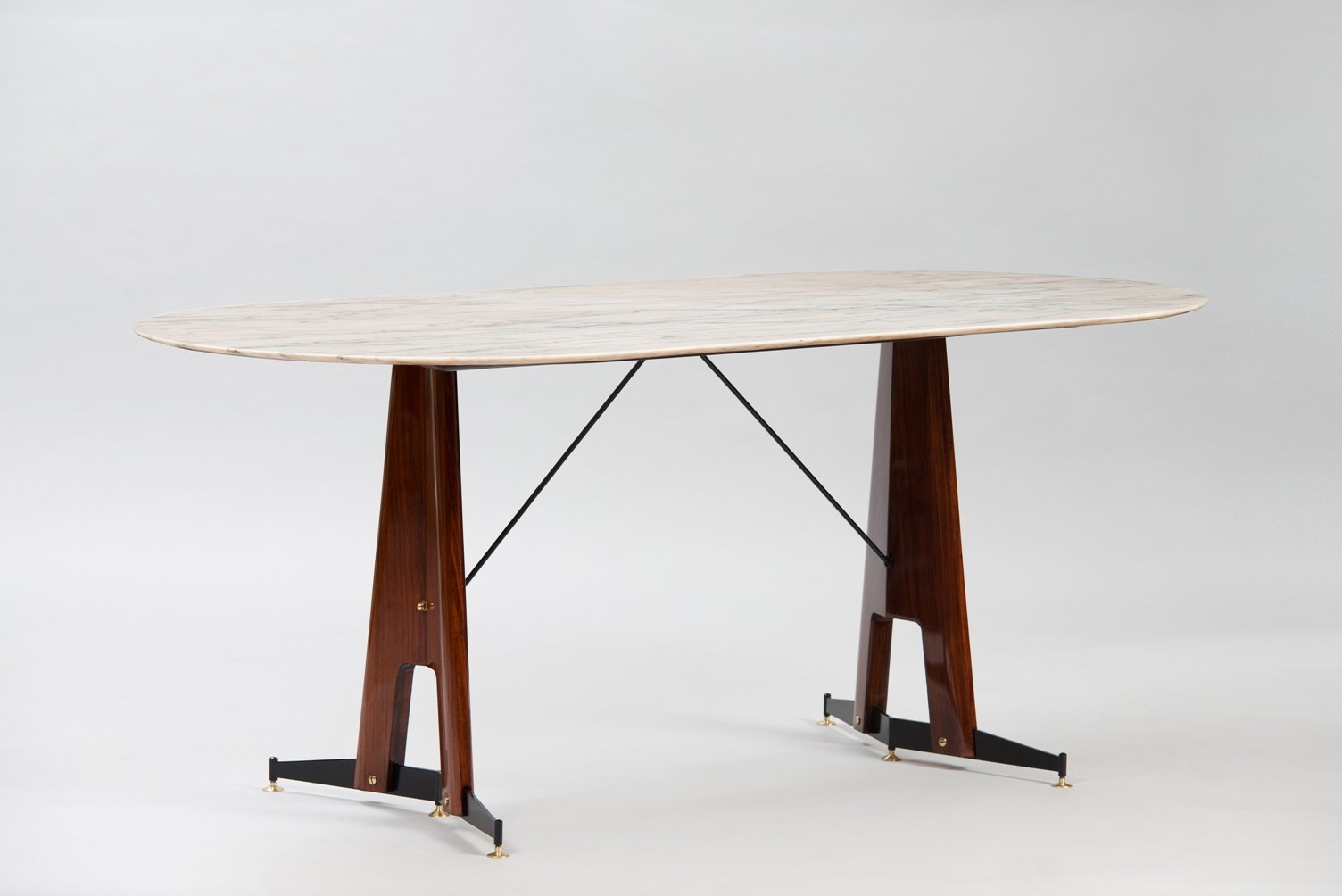 Table de salle à manger vintage en palissandre avec plateau en ...