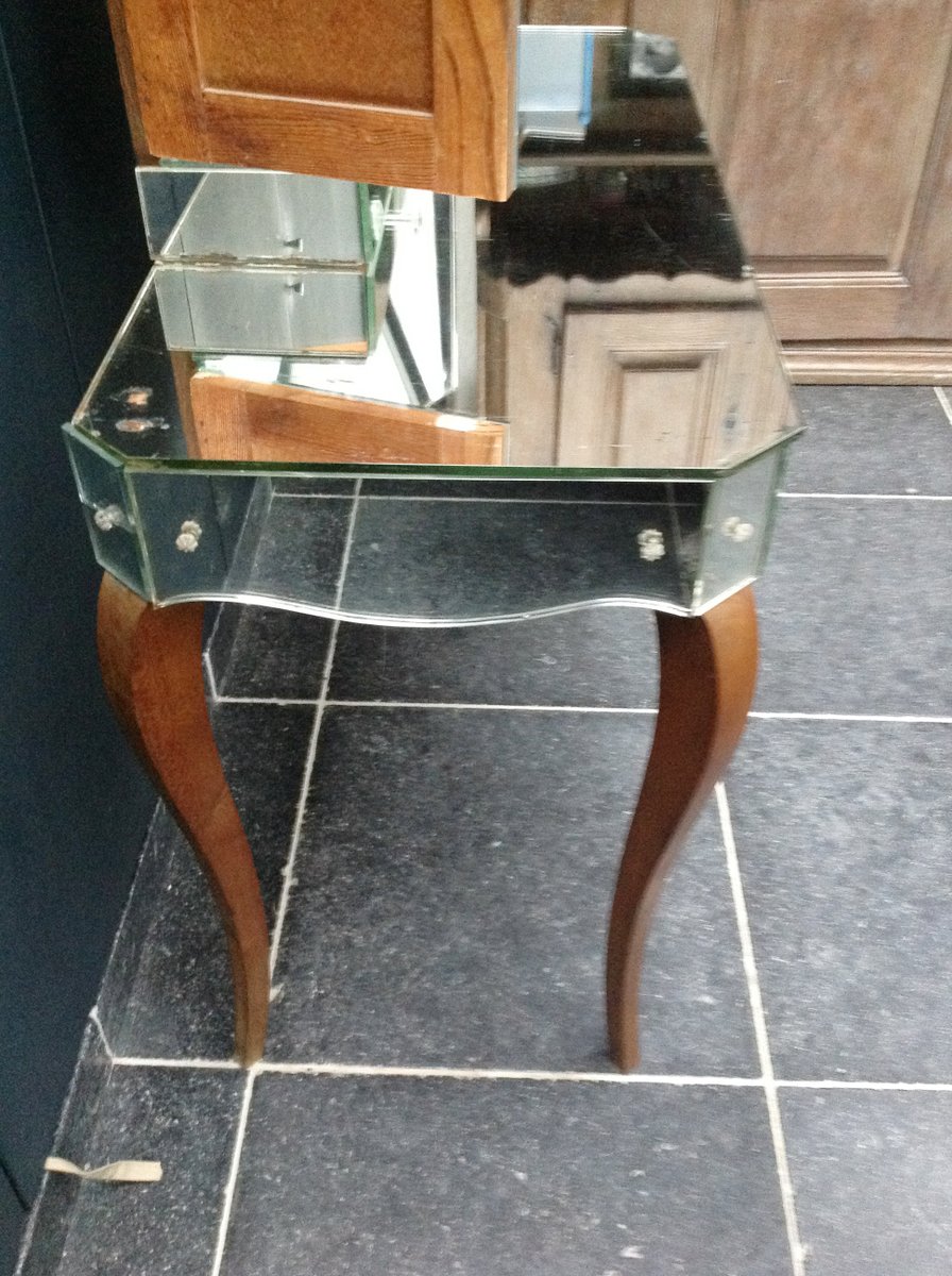 Mid-Century Mirrored Vanity Table for sale at Pamono home decor, home design, home interior catalog, interior, photos, and interior design ideas Mid Century Vanity Table 1200 x 896