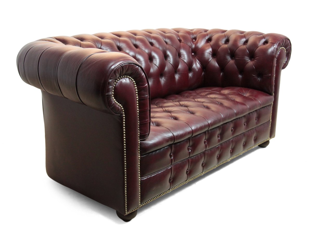 red leather chesterfield sofa