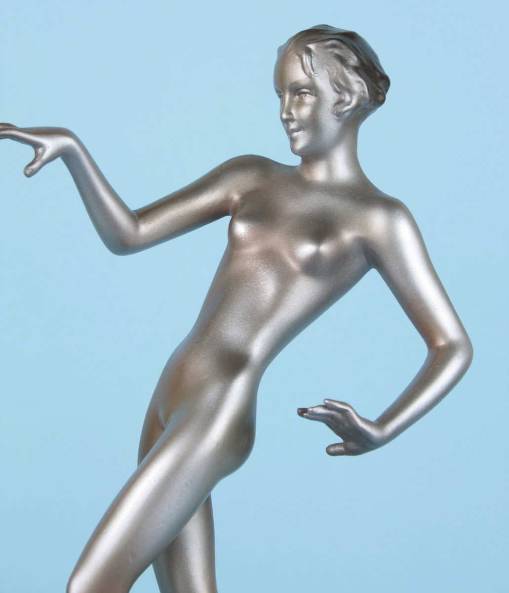 Nude Figure 85