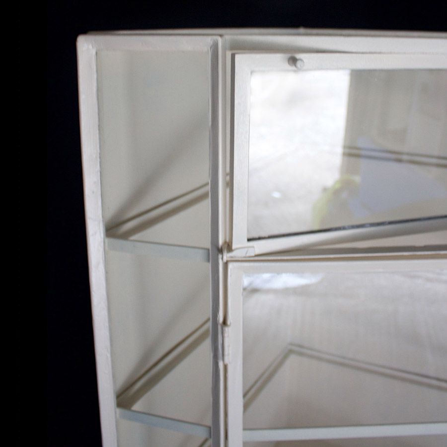 Vintage Corner Medical for sale at Pamono