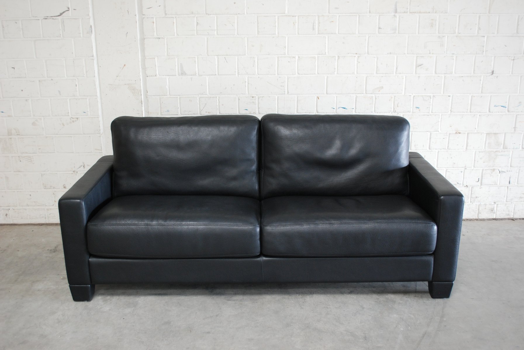 Vintage Swiss DS 17 Black Leather Sofa from de Sede for sale at Pamono