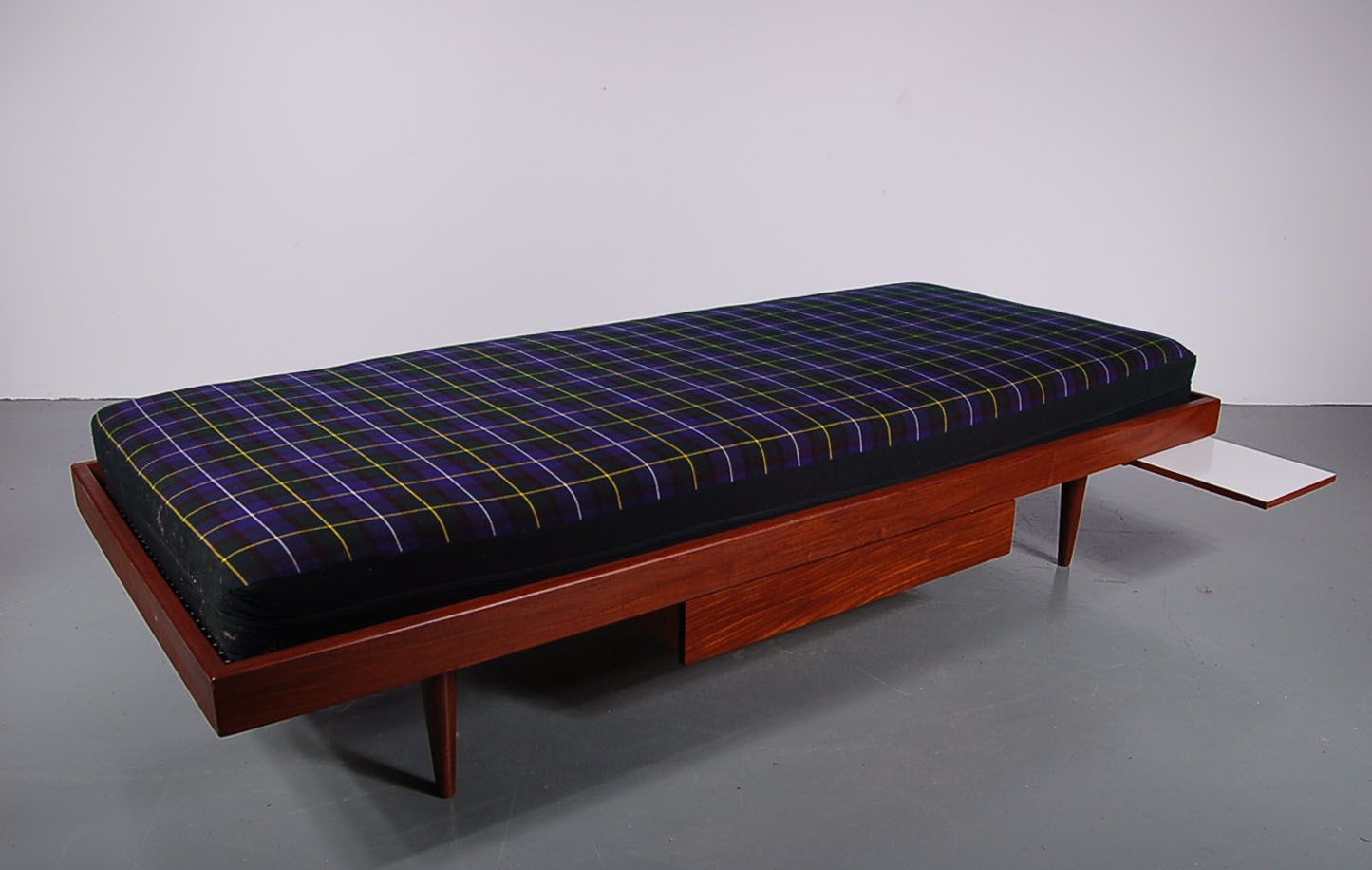 Vintage Teak Daybed with Drawer and Shelf, 1950s for sale at Pamono