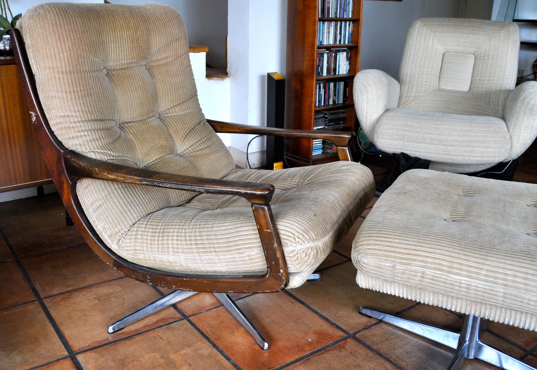 Vintage Armchair and Ottoman, 1970s for sale at Pamono