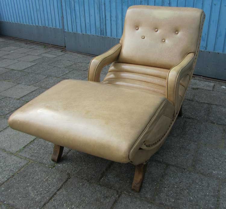 Vintage Easy Chair from Contour Chair, Lounge Co Inc for sale at Pamono
