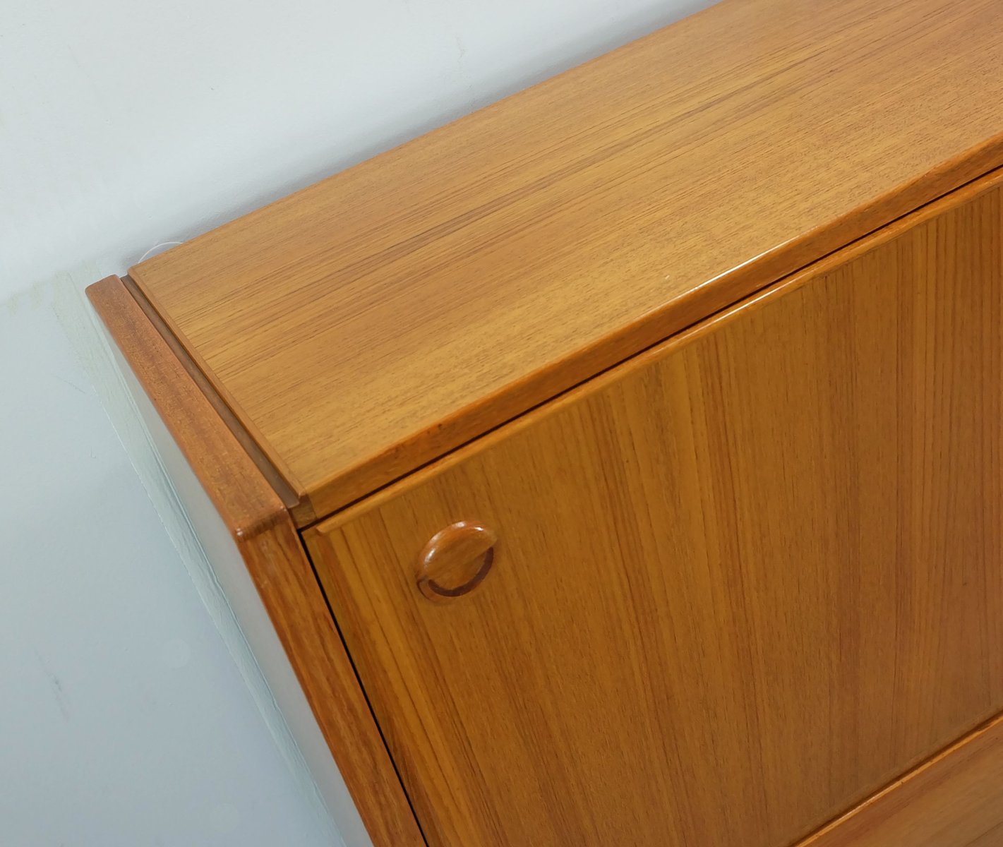 Kleines mid century sideboard, 1960er bei pamono kaufen