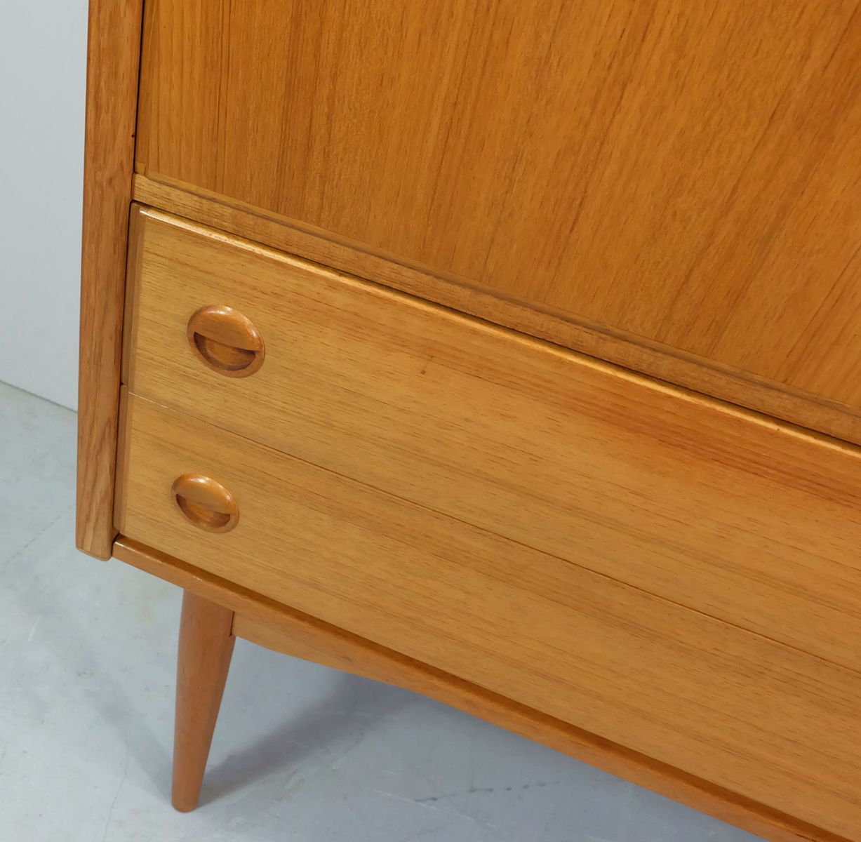 Kleines mid century sideboard, 1960er bei pamono kaufen