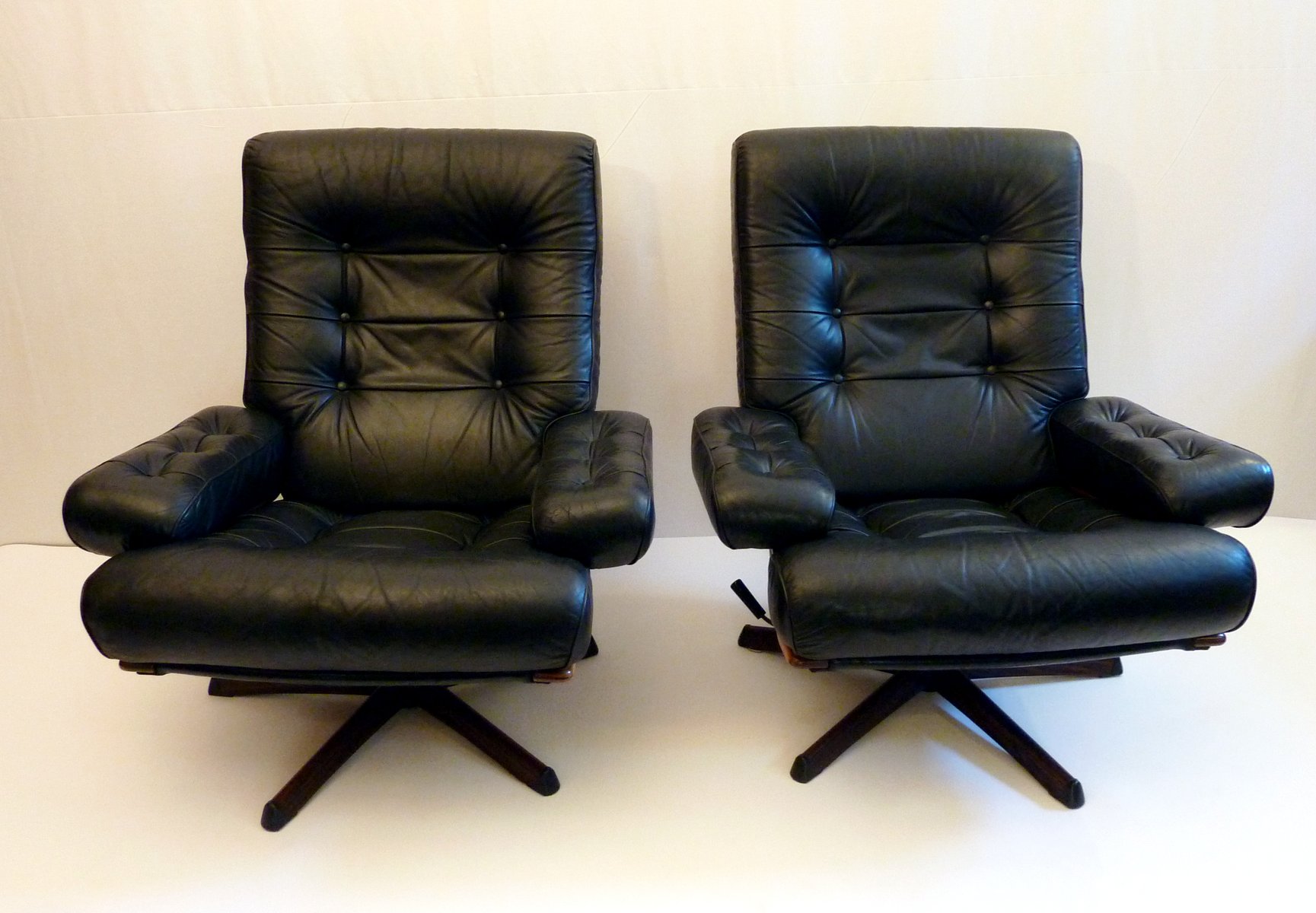 scandinavian leather swivel chairs from goete moebler set of 2