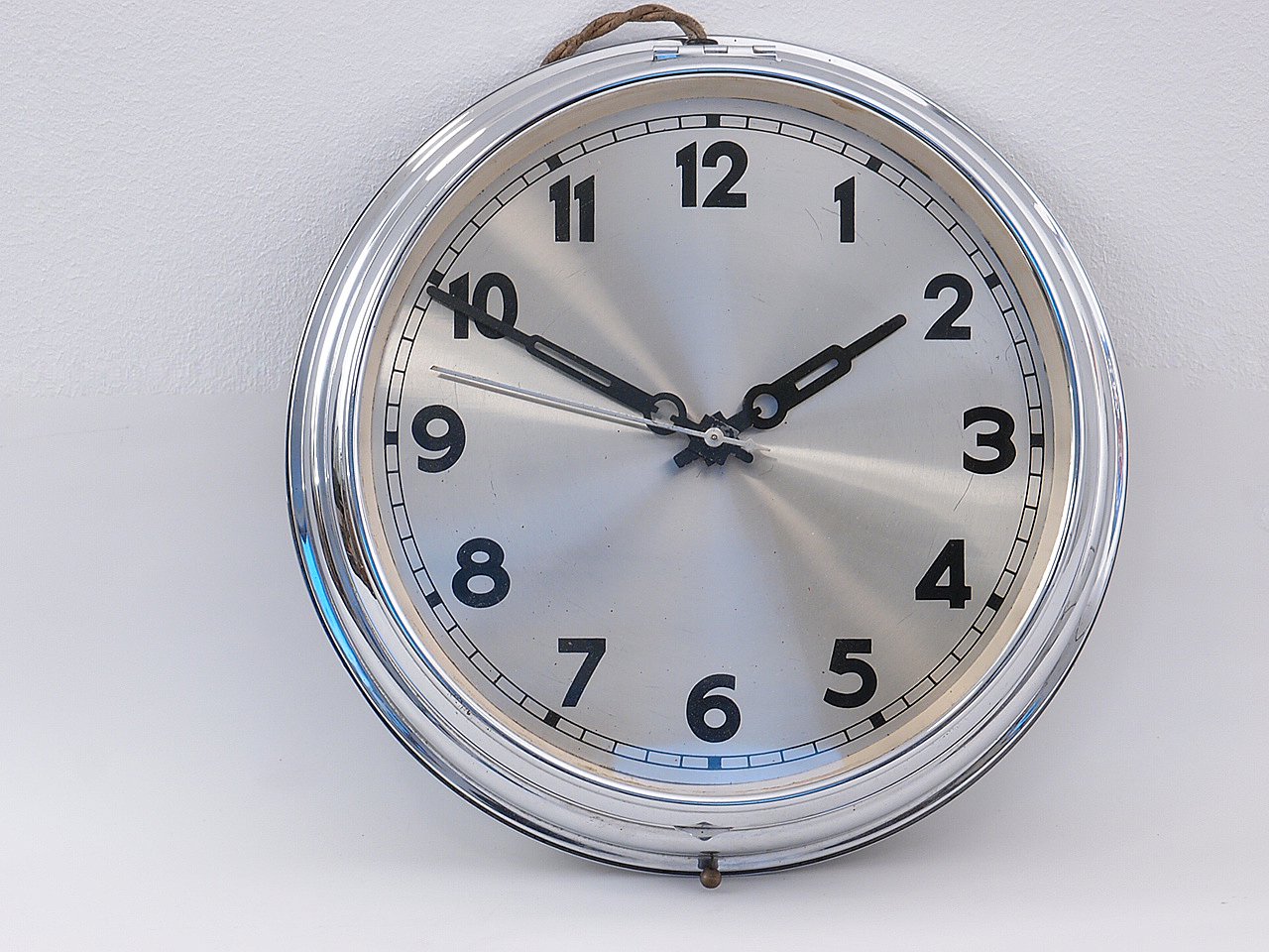 Vintage Wall Clock, 1920s for sale at Pamono