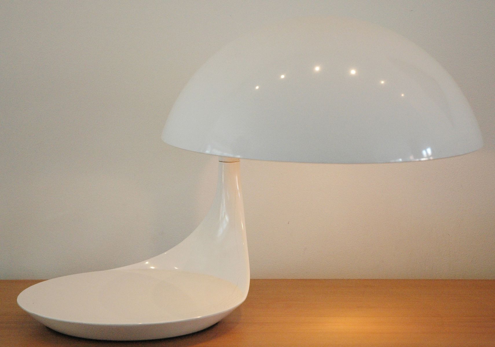 White Table Lamp by Elio Martinelli for Martinelli Luce for sale at Pamono