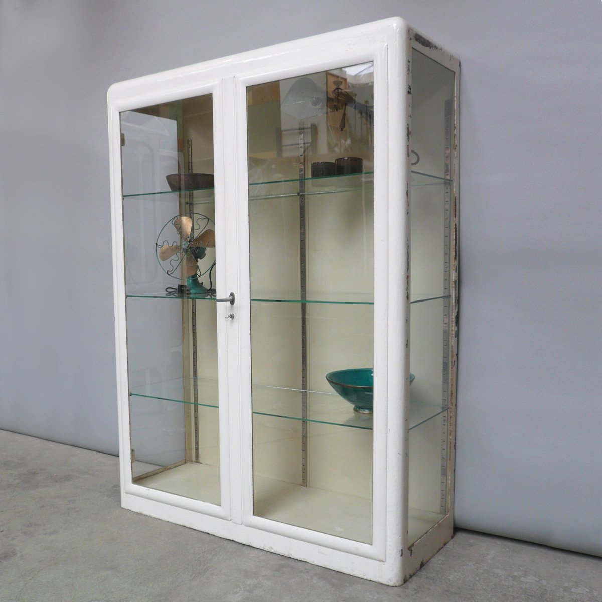 Industrial Medicine Cabinet, 1930s for sale at Pamono