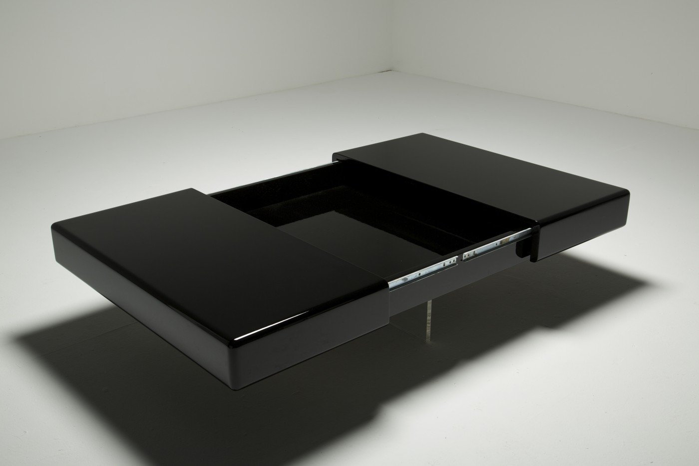 black lacquer coffee table with perspex base for sale at pamono black lacquer coffee table with perspex base for sale at pamono