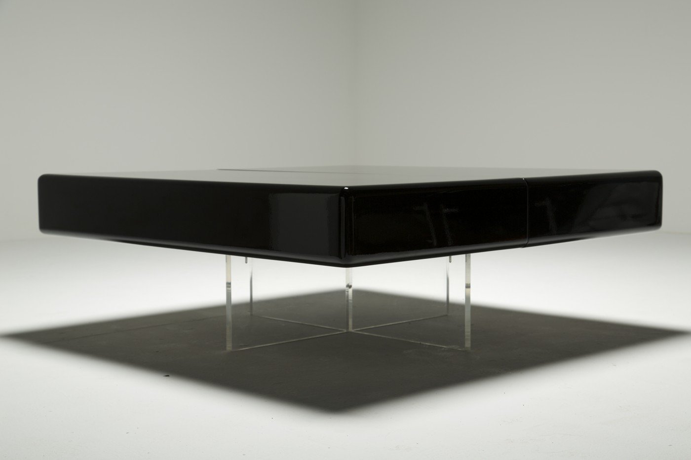 black lacquer coffee table with perspex base for sale at pamono black lacquer coffee table with perspex base for sale at pamono