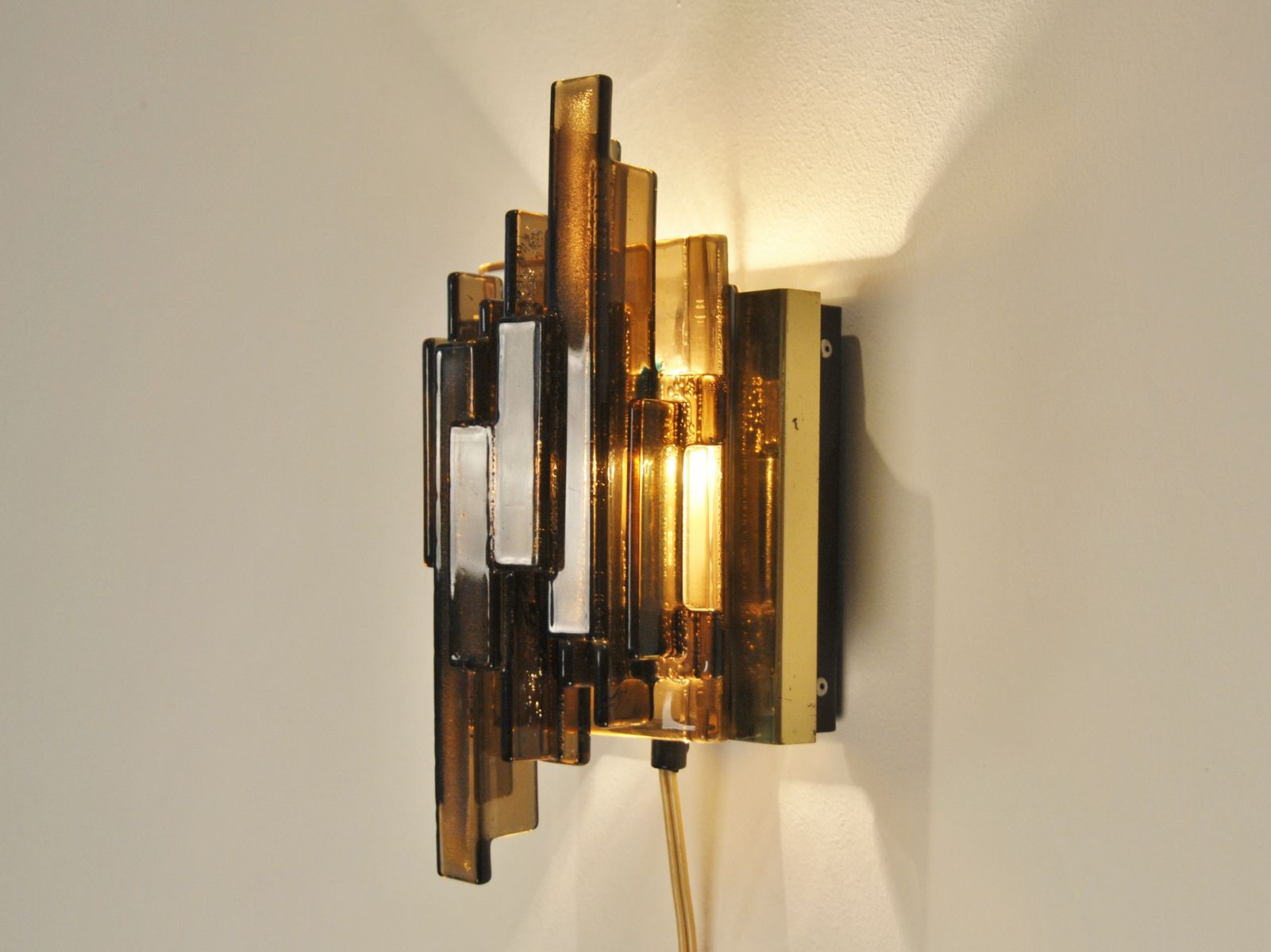 Mid century brown & blue wall lamp by claus bolby for lyskjaer ... Betong vegg tapet