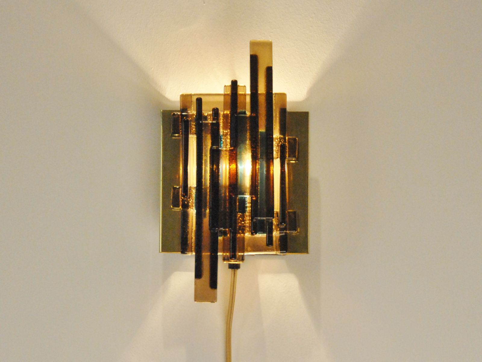 Mid century brown & blue wall lamp by claus bolby for lyskjaer ... Betong vegg tapet