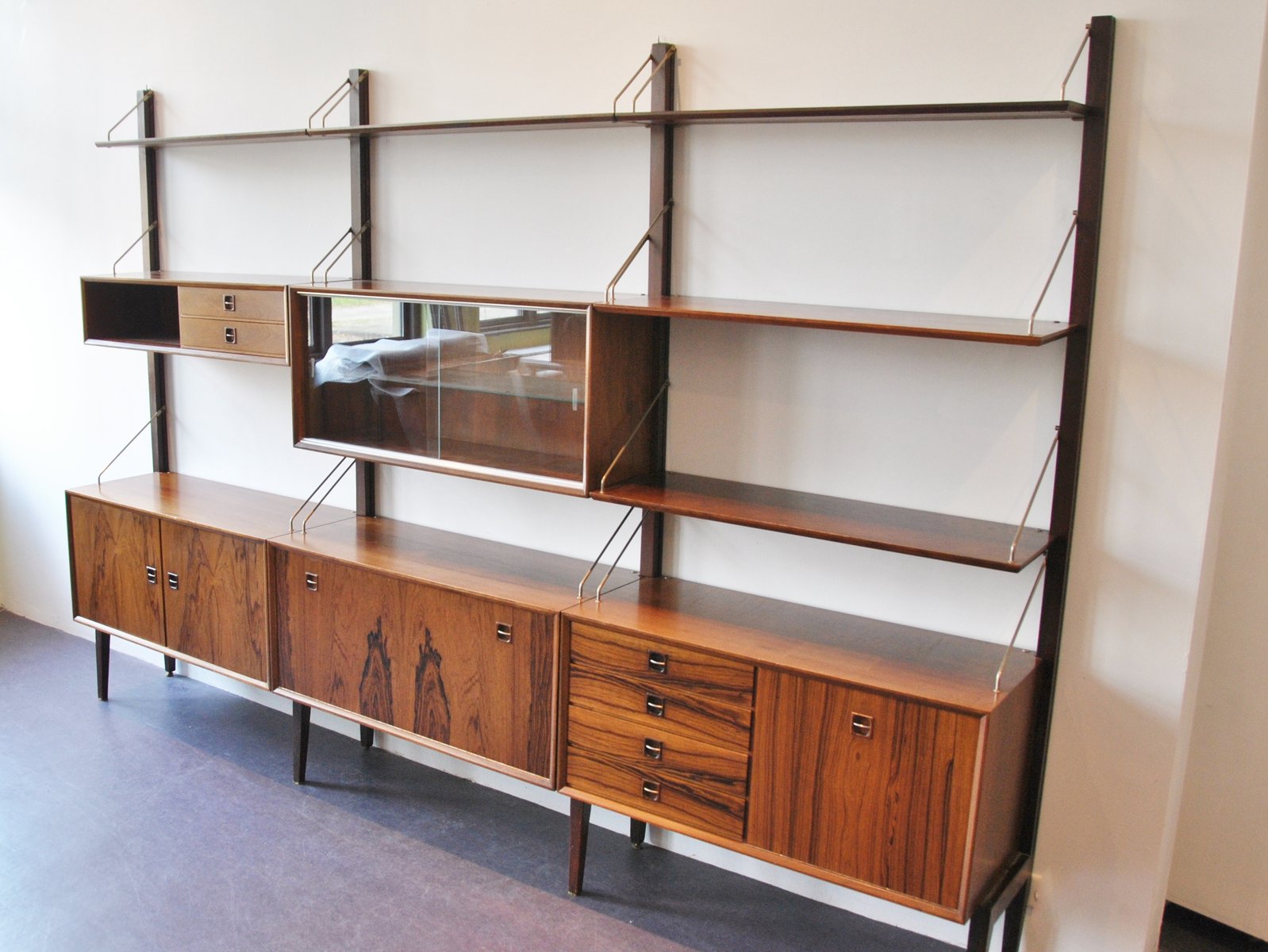 Vintage Dutch Mid-Century Wall Unit for sale at Pamono