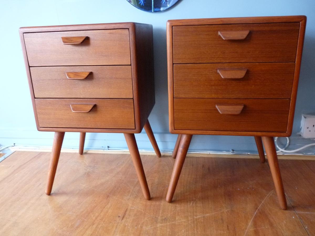 Vintage Danish Bedside Tables, 1960s, Set of 2 for sale at Pamono