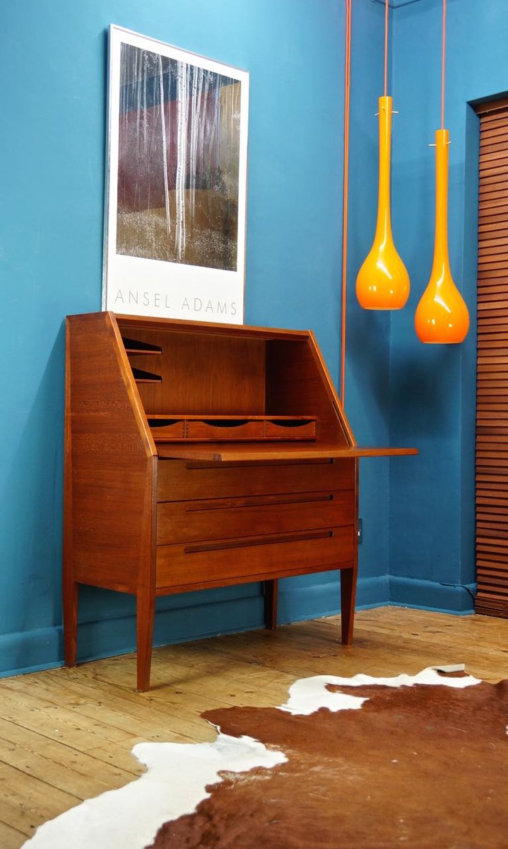 Vintage danish teak bureau by hjn mobler for sale at pamono Kreative ideer skråvæg
