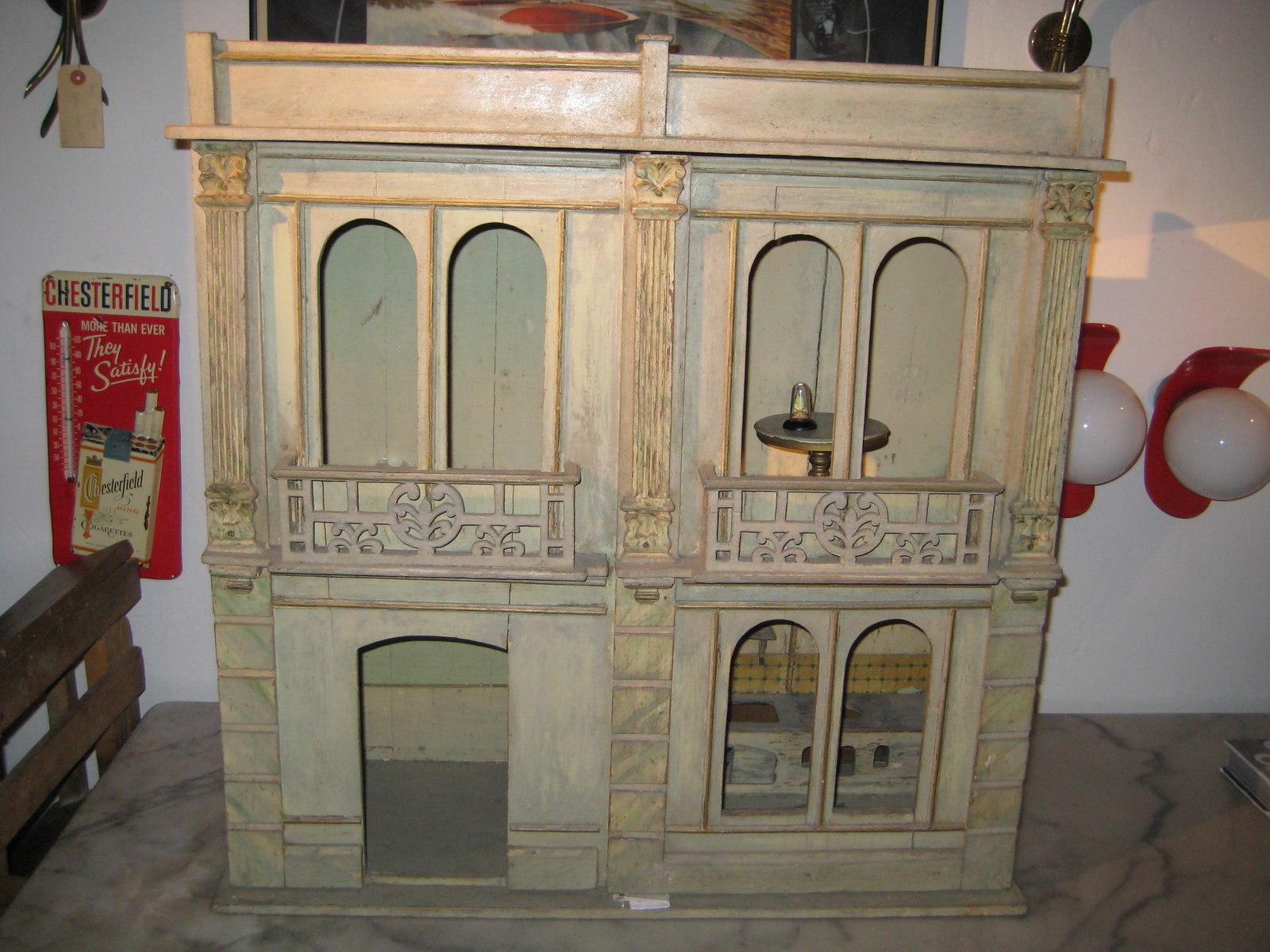 Antique Doll House, 19th Century for sale at Pamono